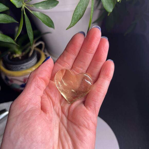 Citrine Crystal Heart Carving‎ (8) - Picture 2 of 11